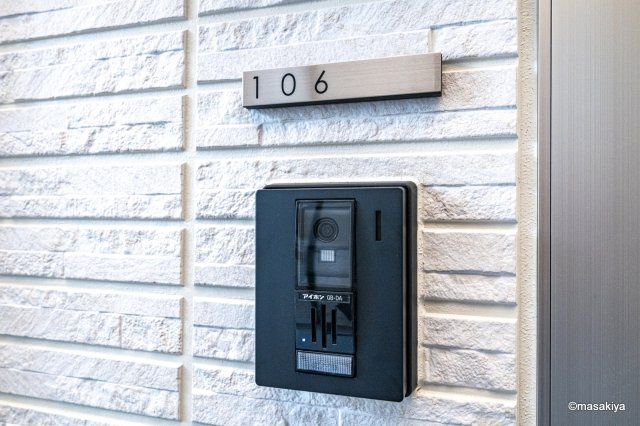 プランタン若里Ⅴのエントランス