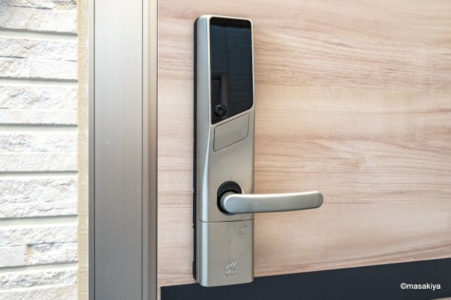 プランタン若里Ⅴのエントランス