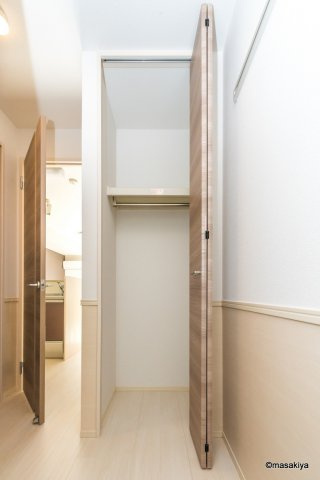 ルージュ 伊勢宮　A棟のエントランス