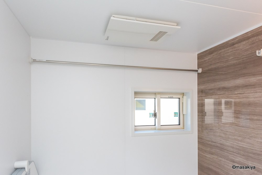 ルージュ 伊勢宮　A棟の浴室|浴室乾燥機