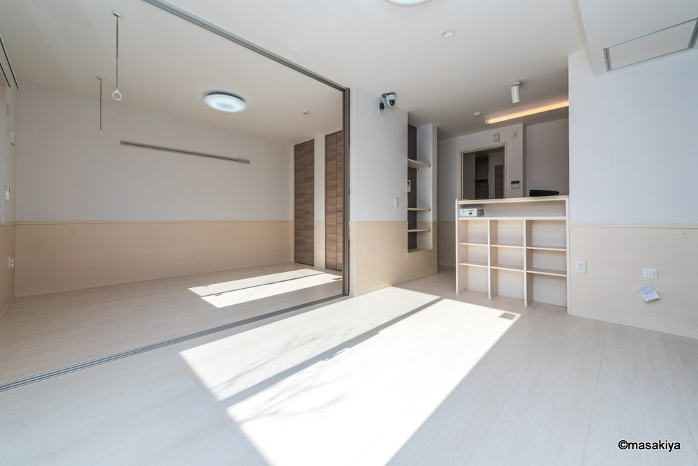 ルージュ 伊勢宮　A棟の居間・リビング|リビング