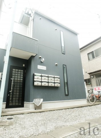 Bell-Bee IKEBUKURO (ベルビー池袋)