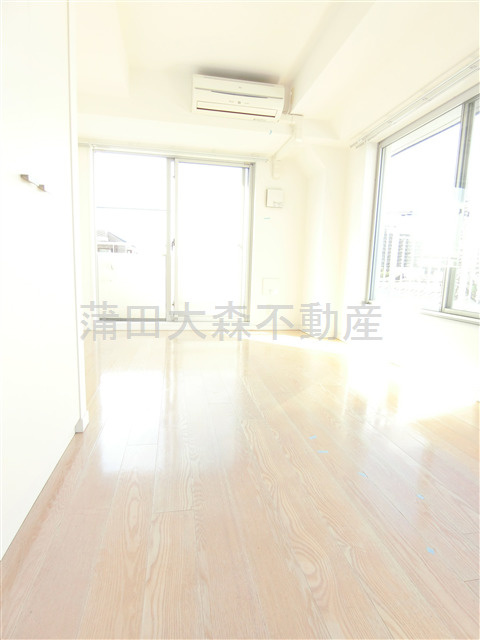 リバーレ蒲田仲六郷の洋室