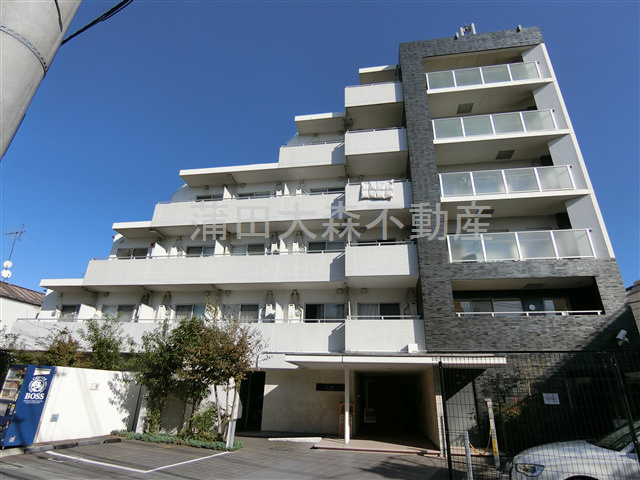 リバーレ蒲田仲六郷の外観|2007年8月築　RC鉄筋コンクリート造地上6階建て1R～2DK総戸数56戸
東京都大田区仲六郷2丁目　JR京浜東北線蒲田駅徒歩16分京急本線雑色駅徒歩7分