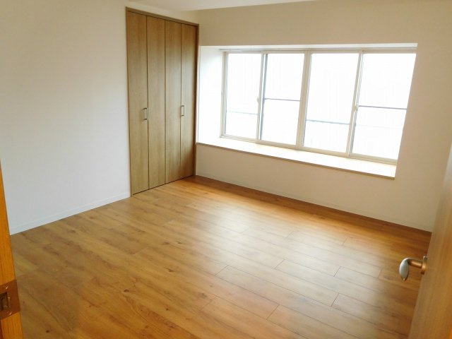 不破ビルの寝室