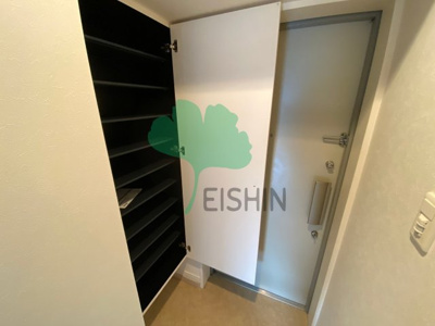 【玄関】 | リアンシエルブルー東比恵2(小型犬飼育可能！追炊付きデザイナーズ物件) | 下駄箱もしっかりついてます！