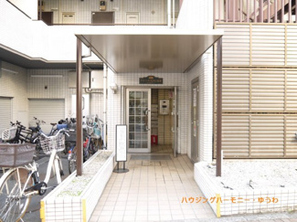 【エントランス】 | 清廉とされたエントランスになっています。