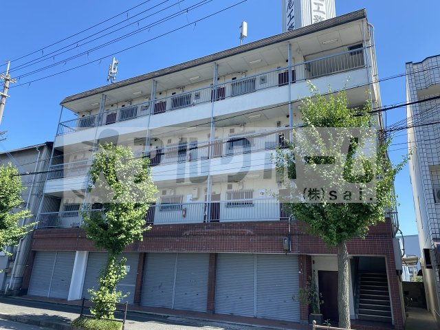 平尾マンションの外観