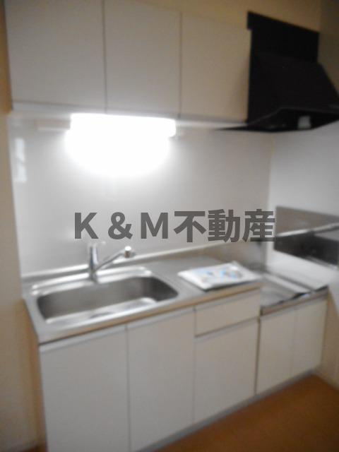 ブリリアントガーデンアゼリアＢのキッチン|お料理しやすいキッチンです