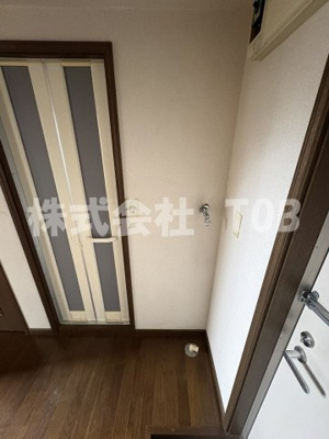 【その他】 | コーポ須賀 | 洗濯機置き場※クリーニング完了前※