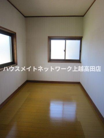 岩木貸家Ⅱの洋室|３階５帖洋室