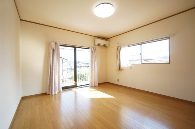 レントハウス越智町の洋室|当日の見学大歓迎！