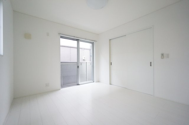 クレールの洋室|物件、駅でお待ち合わせでのご案内歓迎！