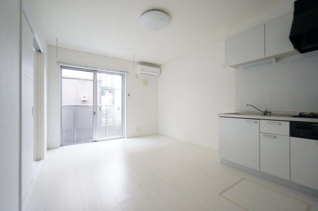 クレールの居間・リビング|当日の見学大歓迎！
※すべて反転タイプのお写真です