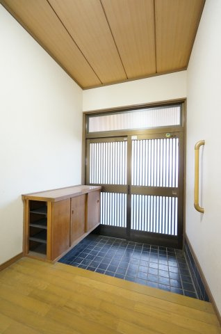 千葉市若葉区みつわ台5丁目賃貸　住友林業レジデンシャル株式会社の玄関|オンライン対能応可！