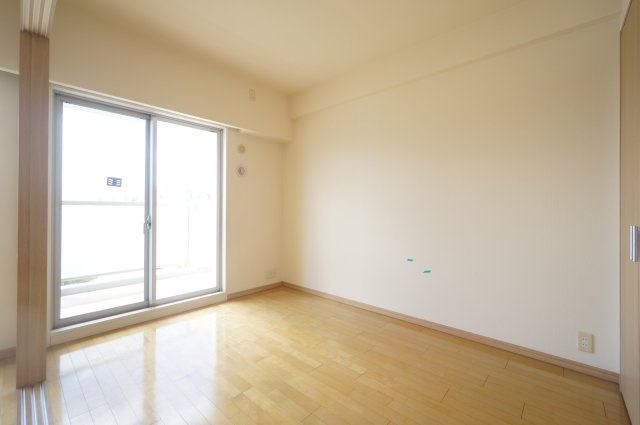 エコロジー千葉みなとレジデンスの洋室|ご見学・ご契約時の送迎可能！