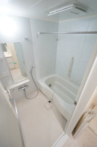 エコロジー千葉みなとレジデンスの浴室|ご見学・ご契約時の送迎可能！