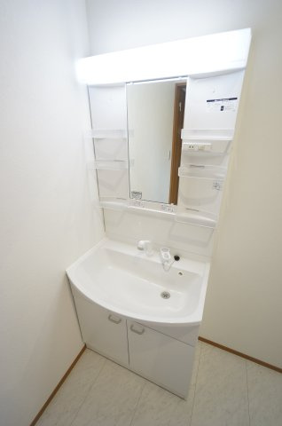 GKタウン9号棟の洗面所|オンライン対能応可！