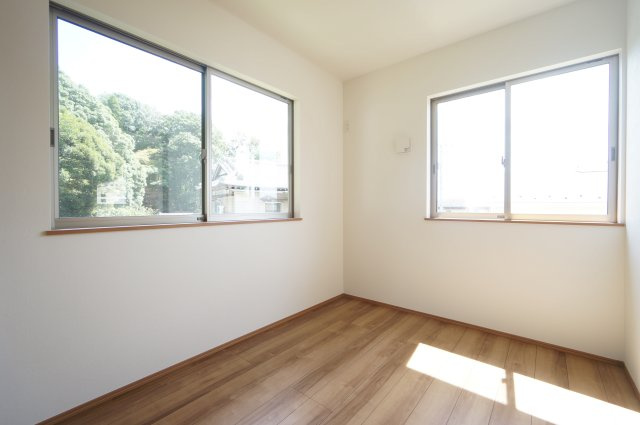 GKタウン9号棟の洋室|詳細、ご不明点等、お気軽にご連絡ください！
