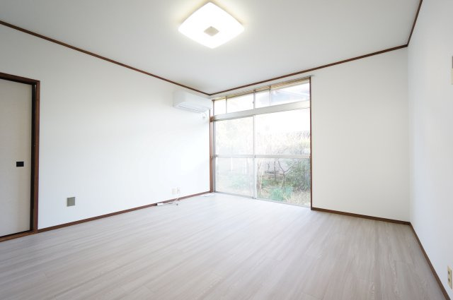 市原市瀬又貸家の居間・リビング|水曜日、営業時間外もご相談ください！