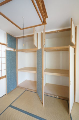 小仲台戸建の収納|当日の見学大歓迎！