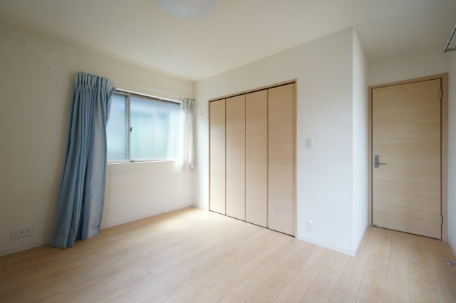 小仲台戸建の寝室|諸条件、交渉などお任せ下さい！