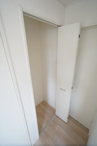 花見川区花園町戸建の収納|物件、駅でお待ち合わせでのご案内歓迎！