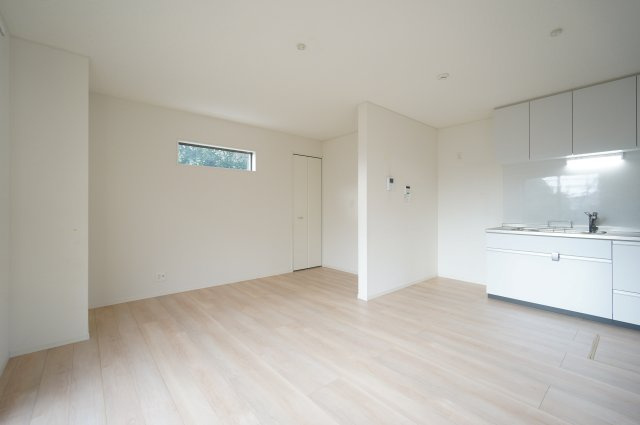 花見川区花園町戸建の居間・リビング|水曜日、営業時間外もご相談ください！