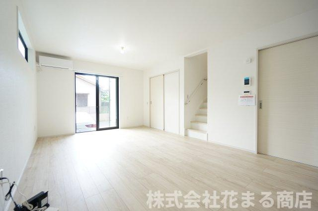 Kolet都賀の居間・リビング|物件、駅でお待ち合わせでのご案内歓迎！