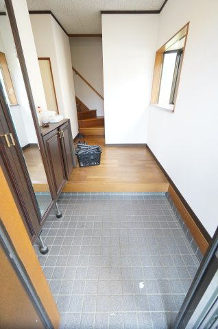 千葉市中央区矢作町戸建て　GROUNDestateの玄関|詳細、ご不明点等、お気軽にご連絡ください！