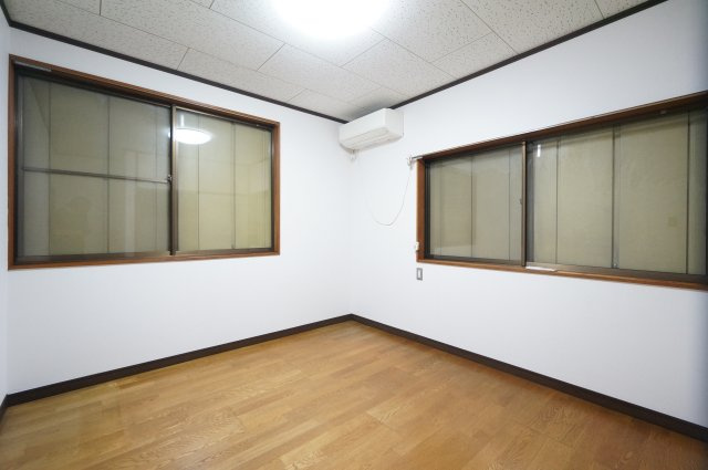 千葉市中央区矢作町戸建て　GROUNDestateの洋室|諸条件、交渉などお任せ下さい！