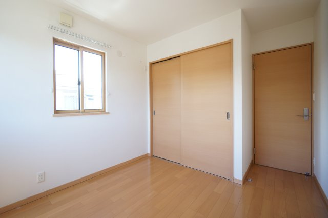 磯辺三丁目戸建の洋室|当日の見学大歓迎！