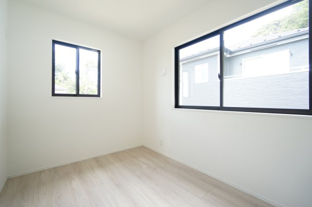 GKタウンの洋室|お部屋探しは弊社にお任せ下さい！