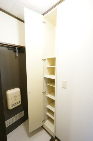 パレシオングリーンヒルズの玄関|ご見学・ご契約時の送迎可能！