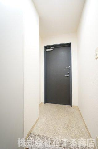 パティオス8番街の玄関|物件、駅でお待ち合わせでのご案内歓迎！