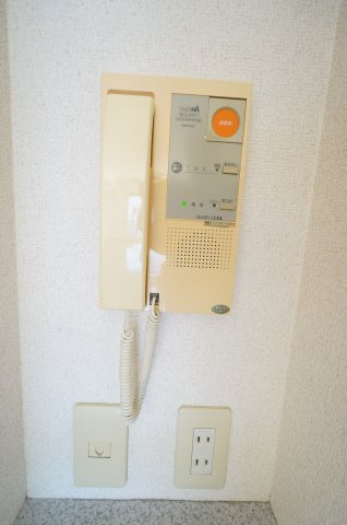 ロイヤルコーポ椿森のセキュリティ|物件、駅でお待ち合わせでのご案内歓迎！