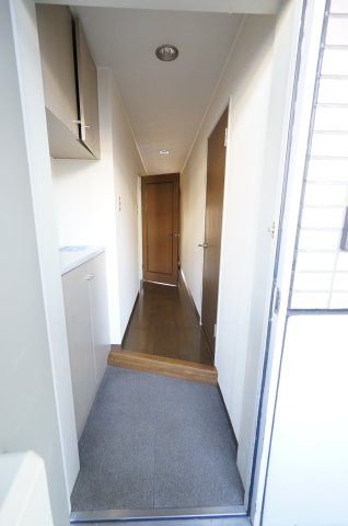 ロイヤルコーポ椿森の玄関|当日の見学大歓迎！
※すべて同タイプのお写真です