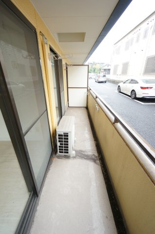 グリーンビラのバルコニー|水曜日、営業時間外もご相談ください！