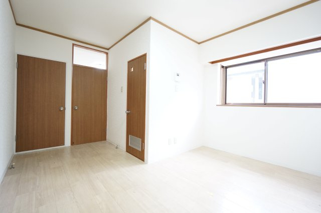 グリーンビラの居間・リビング|当日の見学大歓迎！
※すべて同タイプのお写真です