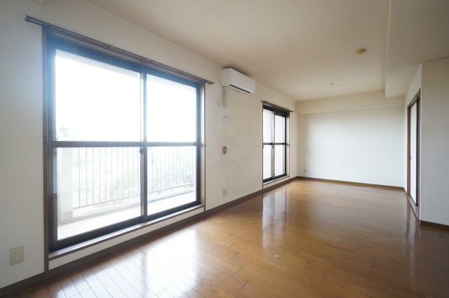 ファインビュー千葉の居間・リビング|ご見学・ご契約時の送迎可能！