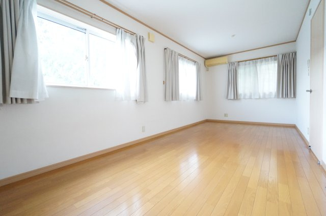 千葉市稲毛区園生町の洋室|諸条件、交渉などお任せ下さい！