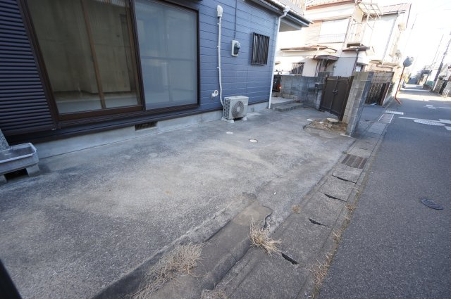 リブレス三角町の駐車場|お電話でのご予約がスムーズです！