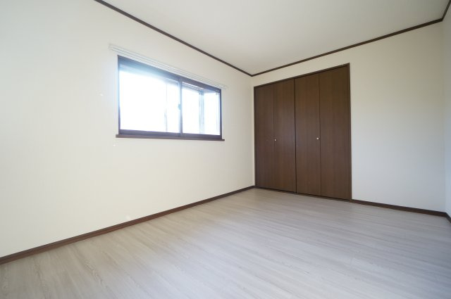 リブレス三角町の洋室|諸条件、交渉などお任せ下さい！