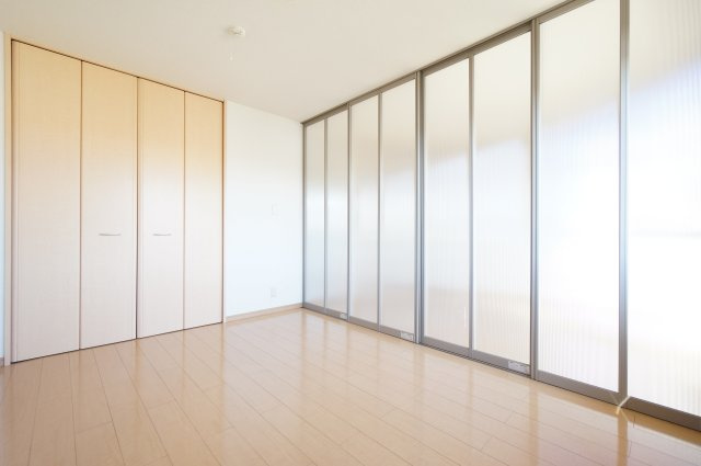 ルチェロ・ビアンコの寝室|お部屋探しは花まる商店にお任せ下さい！