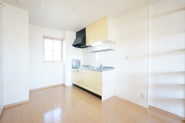 ルチェロ・ビアンコの居間・リビング|ご見学・ご契約時の送迎可能！