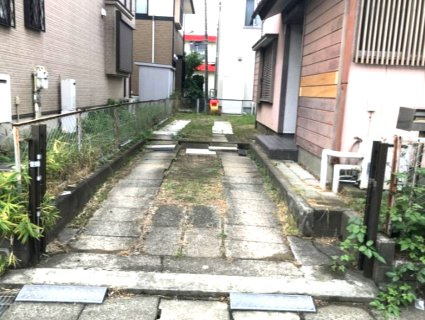 原田貸家の駐車場|お電話でのご予約がスムーズです！