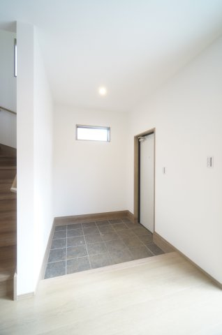 宮崎町戸建の居間・リビング|初期費用ご相談ください！