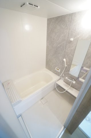 宮崎町戸建の浴室|ご見学・ご契約時の送迎可能！