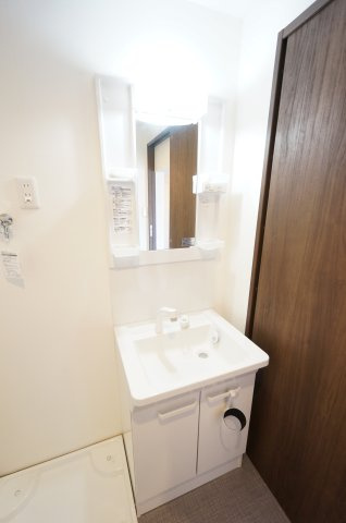 スカイレジデンス1号棟の洗面所|オンライン対能応可！