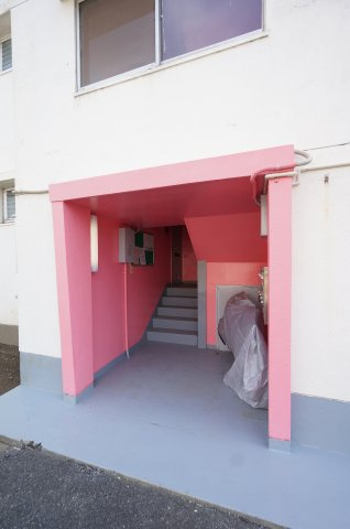 レインボーハウス勾当水4号棟のエントランス|詳細、ご不明点等、お気軽にご連絡ください！